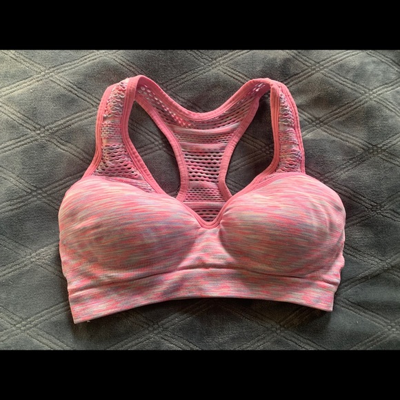 Sports bra. - Picture 2 of 3